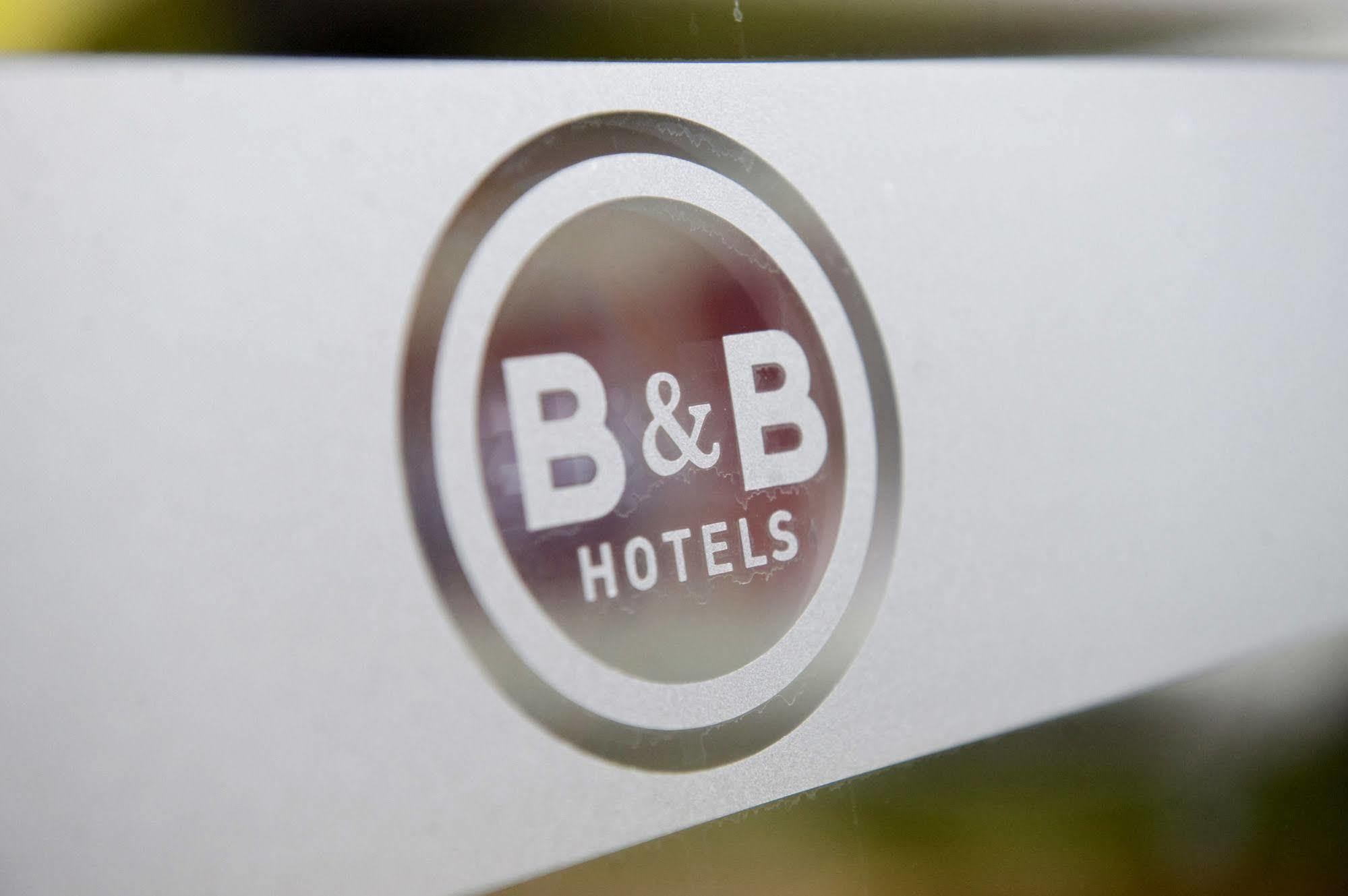 B&B Hôtel Laval Changé Exterior foto